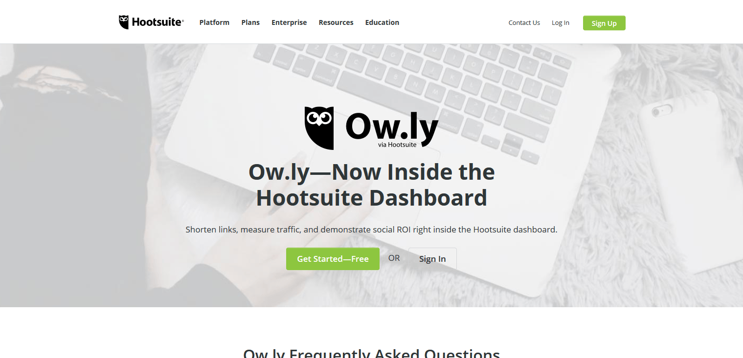 Owly est un service de raccourcissement d'URL faisant partie de Hootsuite.