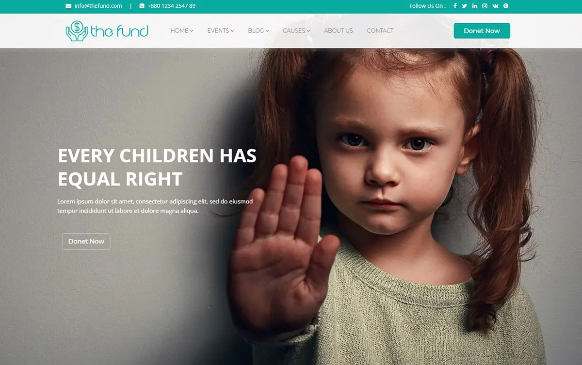Le modèle de site Web de charité de fonds pour une organisation à but non lucratif