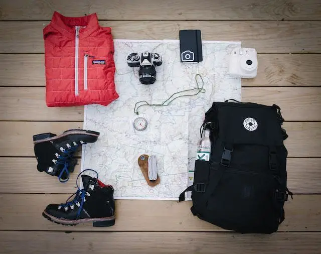 Les accessoires de voyage, comme l'équipement de randonnée, sont l'un des 8 produits les plus demandés à vendre sur Shopify